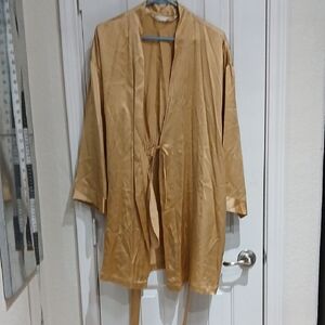Victoria's Secret Gold Satin Robe with Tie Waist Size XS/ S.